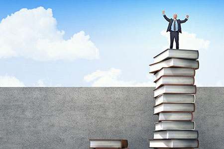 期货平台居间人变更公告，百度收录推荐